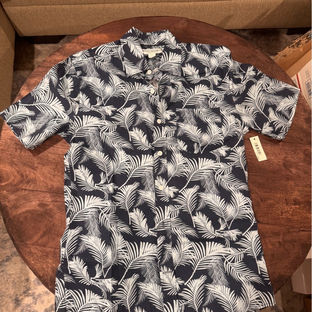 Men’s Amazon Essentials Dark Blue Palm Leaf Shirt